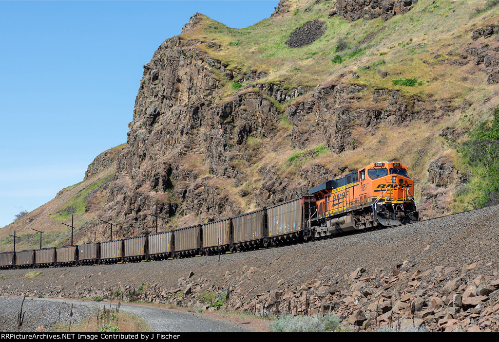 BNSF 5951